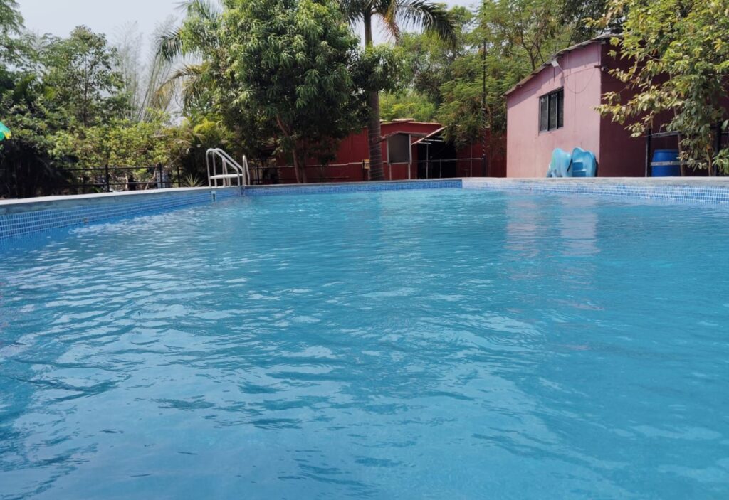 Villa with Swimming Pool
