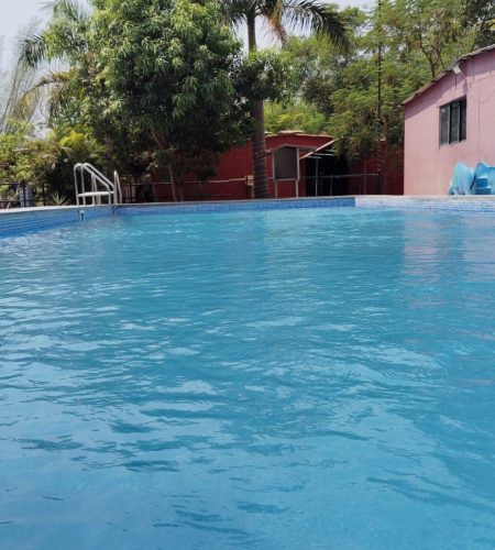 Villa with Swimming Pool